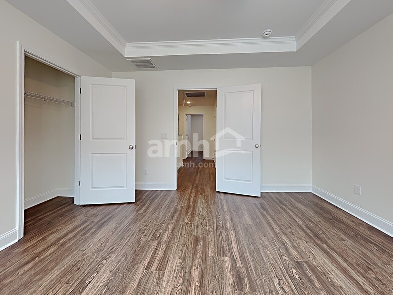 Building Photo - 1842 Produce Ln