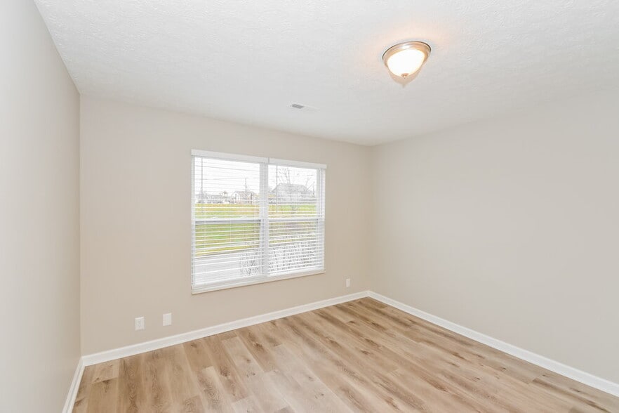 Building Photo - 3612 Crossbrooke Dr