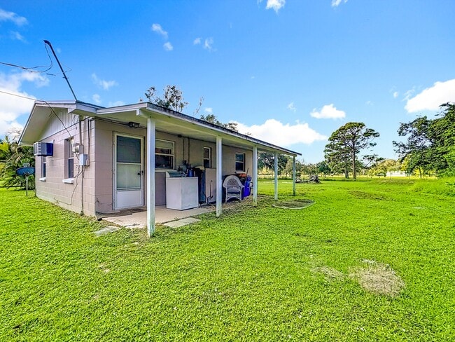 Building Photo - 13810 Co Rd 512