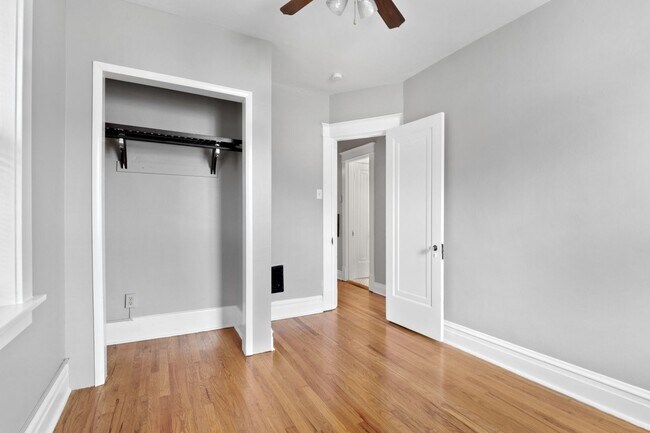 Building Photo - 5505 Rhodes Ave