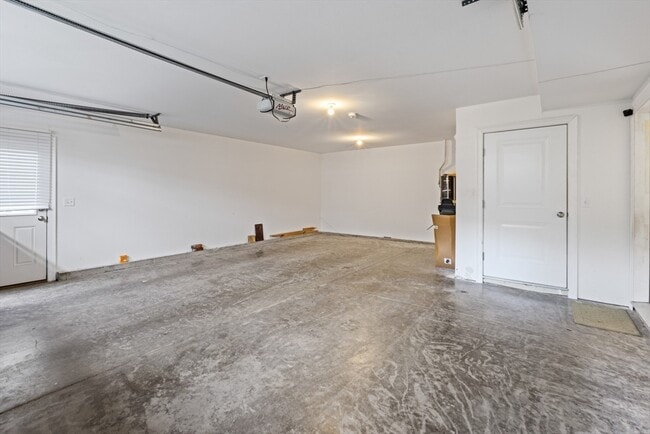 Building Photo - 129 Acton St