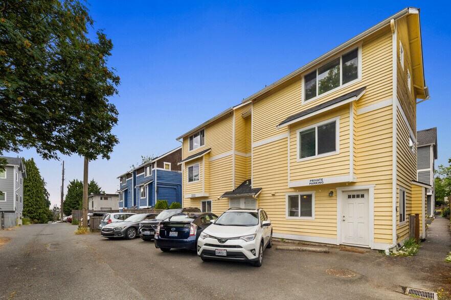 Building Photo - 8823 Delridge Way SW