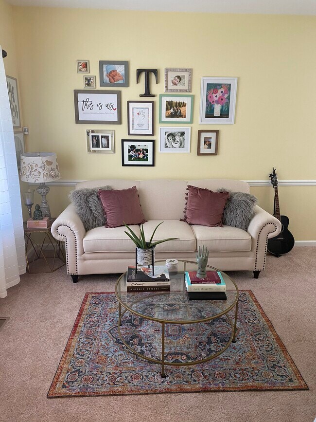 Building Photo - 30 Millbrook Court