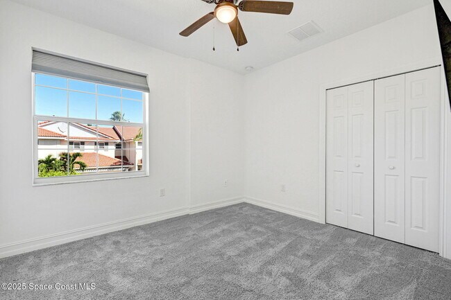 Building Photo - 1475 Isabella Dr
