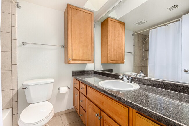 Building Photo - 3601 W Tierra Buena Ln