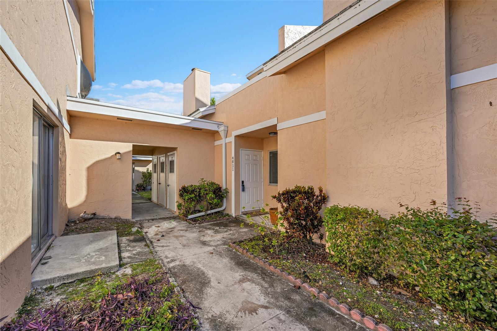 Building Photo - 4011 Coral Springs Dr