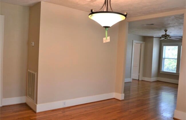 Building Photo - 1507 McDuffie St