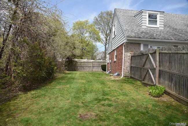 Building Photo - 267 Haypath Rd