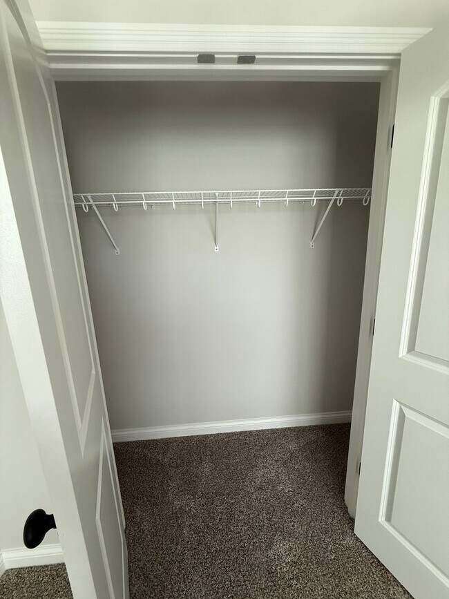 Building Photo - 6469 Fortuna Ave