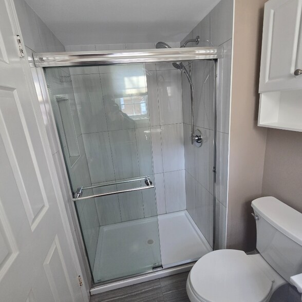 Building Photo - 589 Wrensong Rd