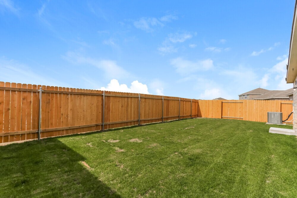 Building Photo - 208 Julian Davis Dr
