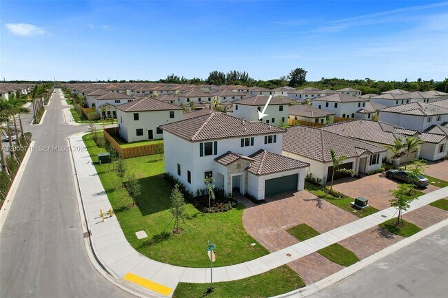 Building Photo - 11904 SW 240th St