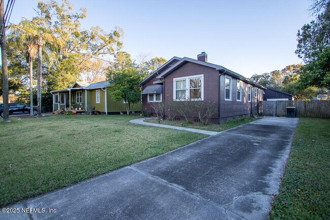 Building Photo - 3620 Myra St