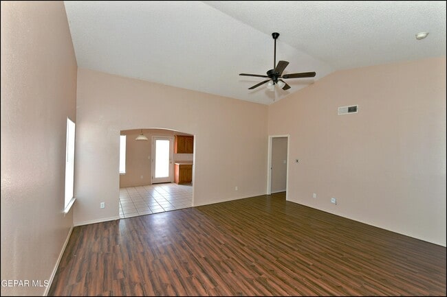 Building Photo - 4100 Tierra Venado Dr