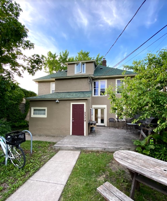 Building Photo - Colonial Flats Mpls