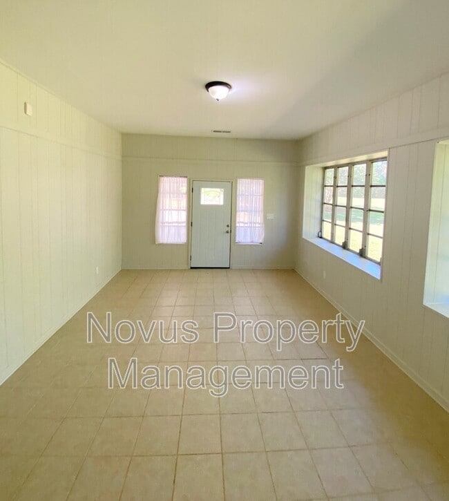 Building Photo - 8308 Villa Rica Hwy