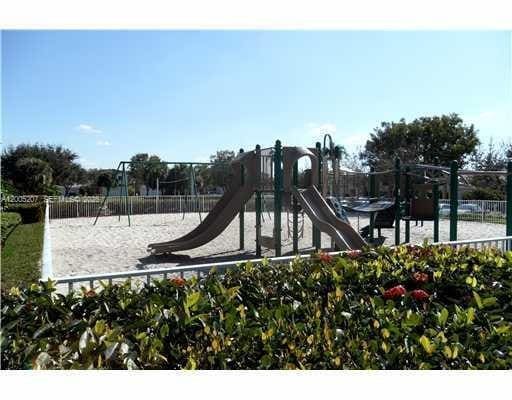 Building Photo - 1844 Salerno Cir