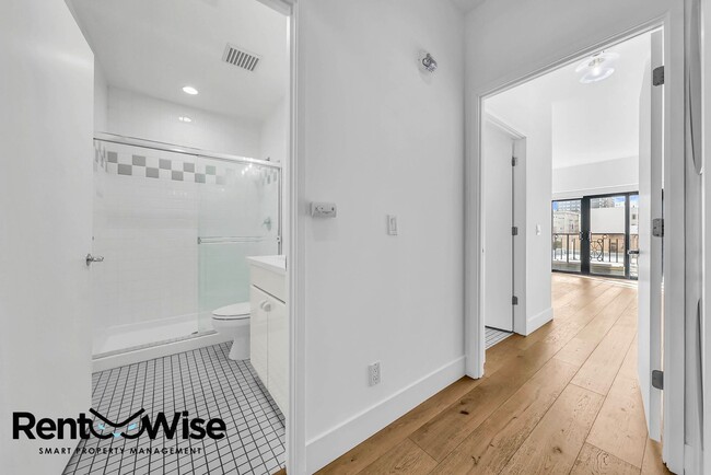 Building Photo - 1776 Sacramento St