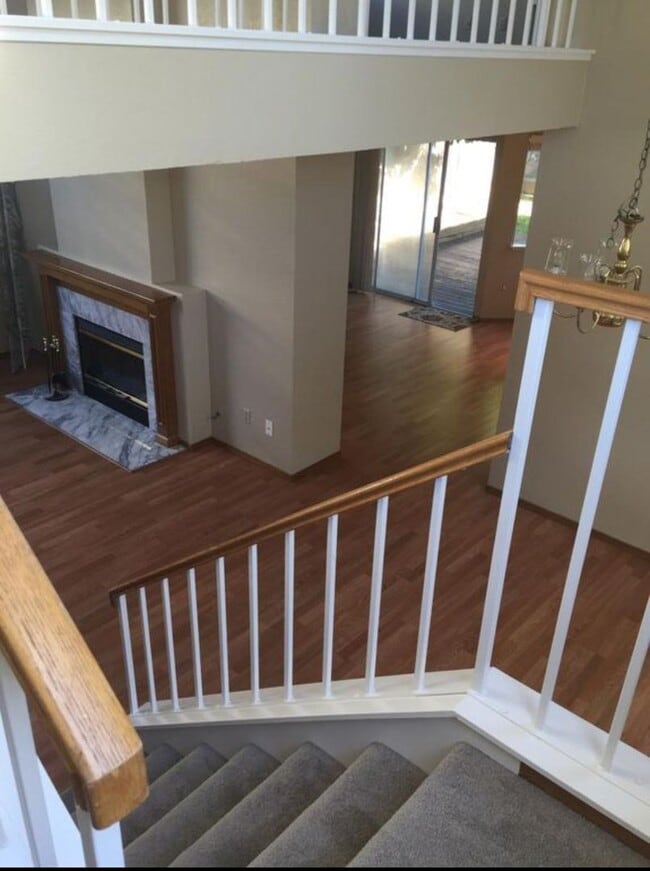 Building Photo - Pleasanton Shadow Cliffs, 3 Bed. 2.5 Bath, Near Top Schools!