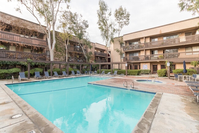 Building Photo - 22100 Burbank Blvd