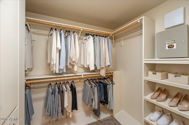 Building Photo - 5019 E Rovey Ave