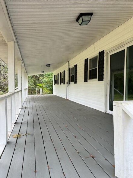 Building Photo - 12500 Holey Rd