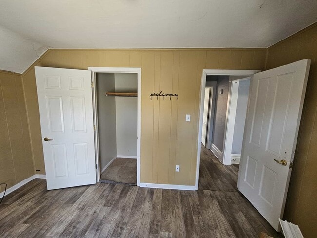 Building Photo - 93 N Rose Blvd