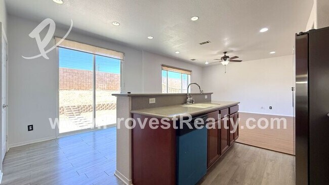 Building Photo - 9172 Ocotillo Ave