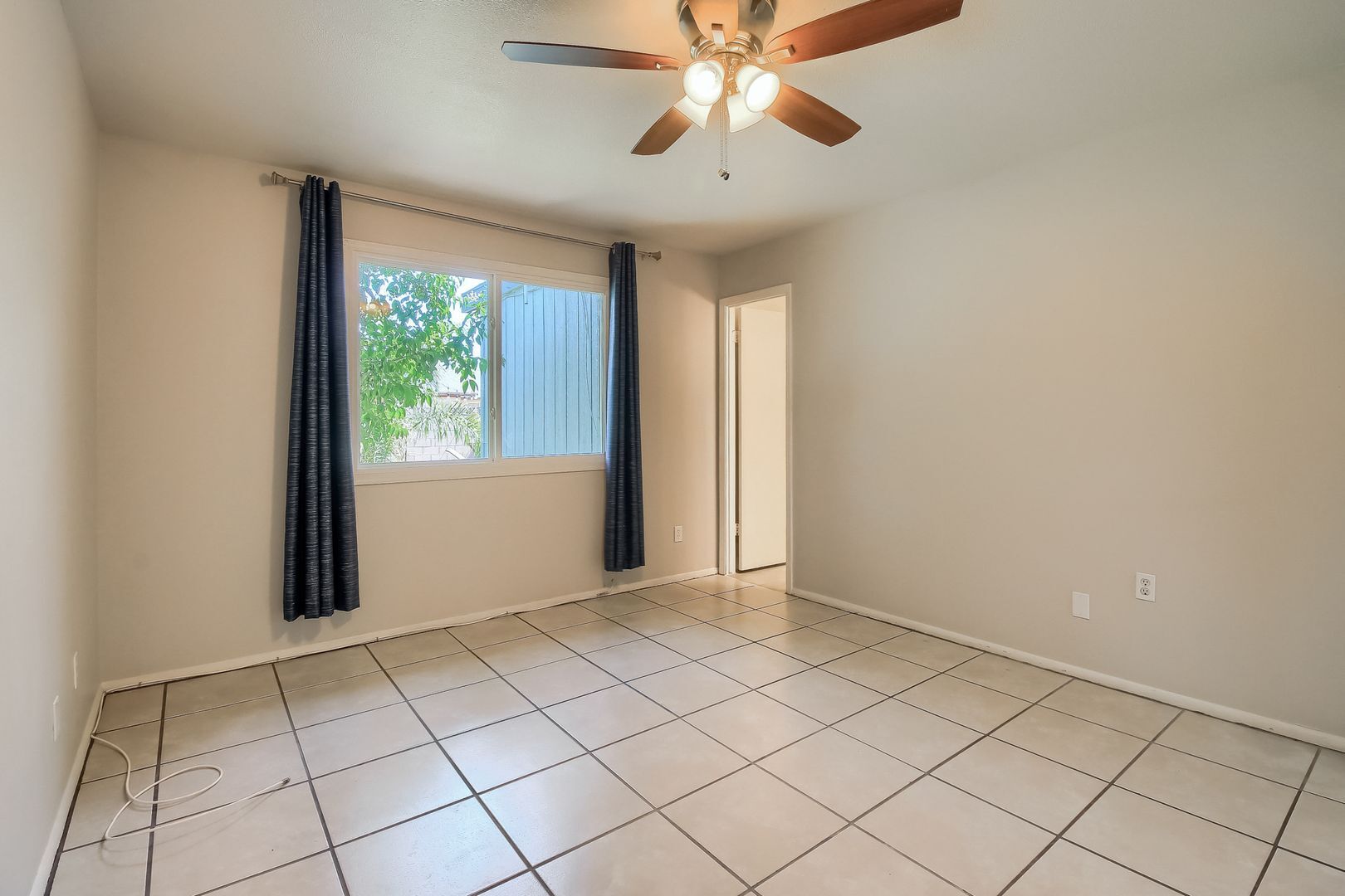 Building Photo - 1516 E Palmcroft Dr