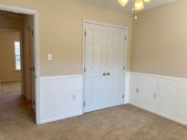 Building Photo - 3 Bedroom | 2.5 Bath Home in Holly Springs...