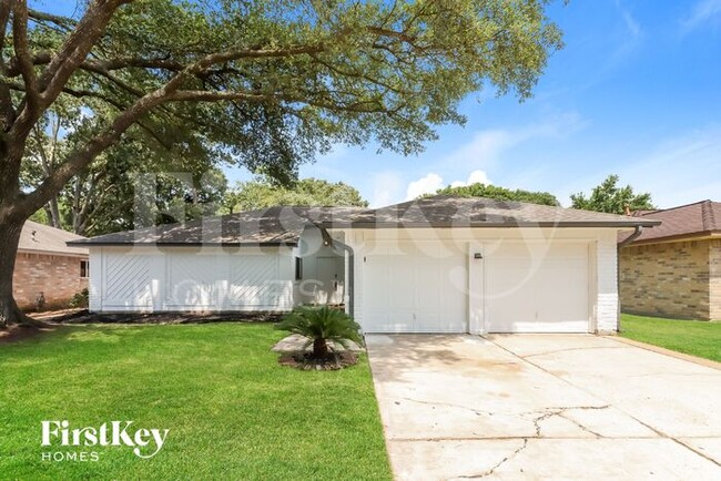 Primary Photo - 2515 N Spring Dr