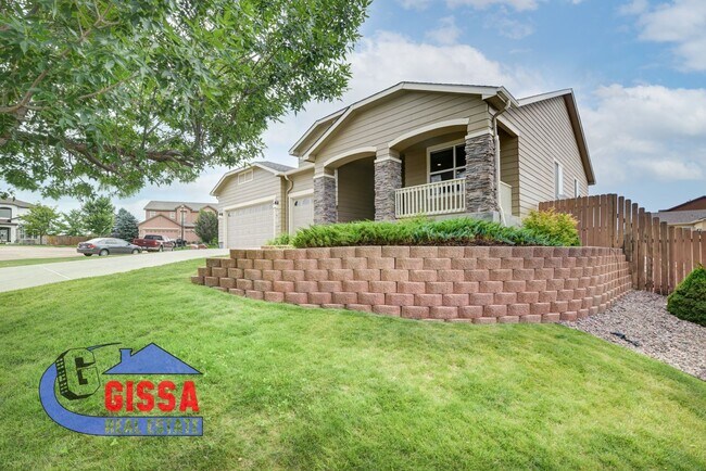 Building Photo - Beautiful ranch style home available to mo...