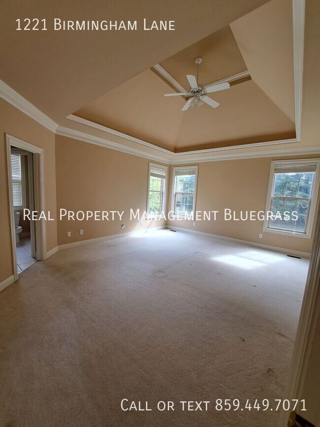 Building Photo - 1221 Birmingham Ln