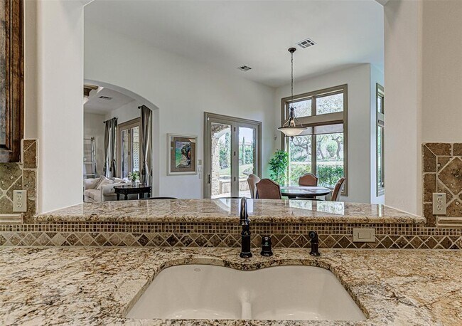 Building Photo - 109 Bella Strada Cove