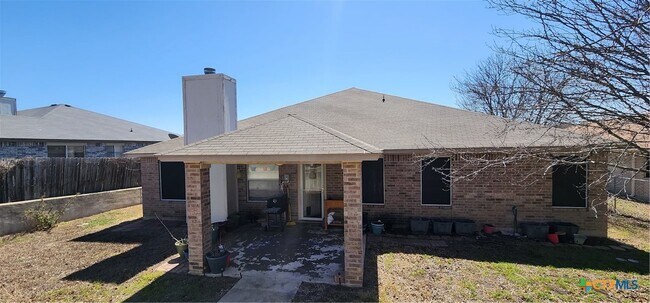 Building Photo - 4509 Twin Oaks Cir