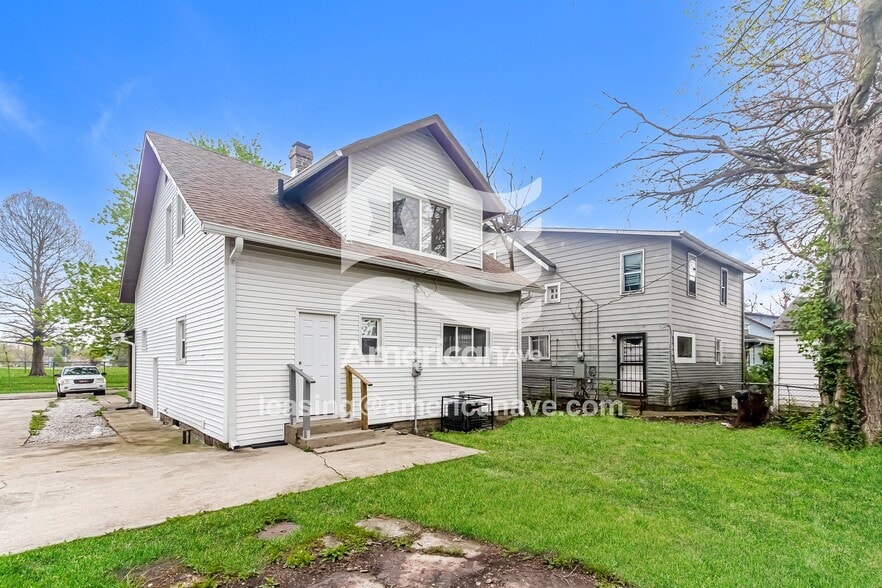 Building Photo - 2938 N Arsenal Ave