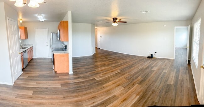 Building Photo - Available NOW This charming 1 story, 3 bedroom, 2 bath house could be your next home! Beautiful w...