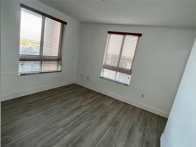 Building Photo - 7350 SW 89th St