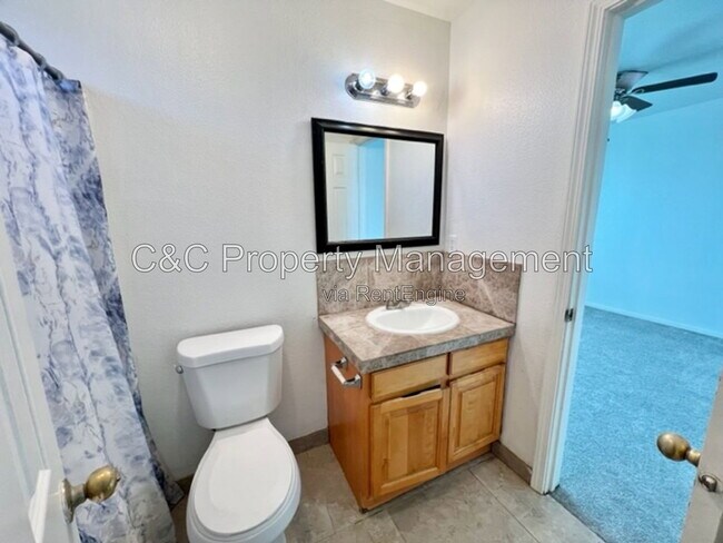 Building Photo - 5408 W Garland Ave