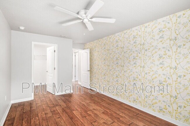 Building Photo - 689 Evening Sky Dr