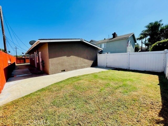 Building Photo - 2536 Orange Ave