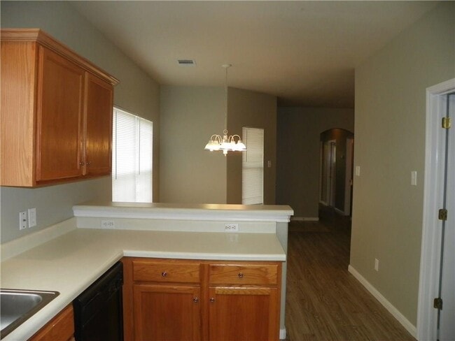 Building Photo - 135 Marvin Cove