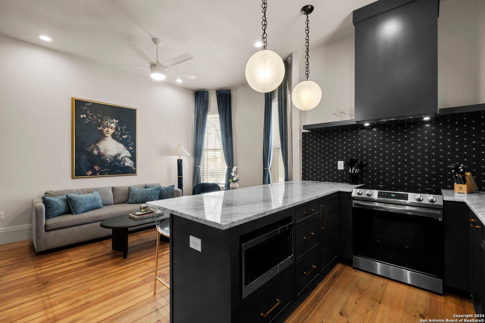 Building Photo - 201 E Carson St