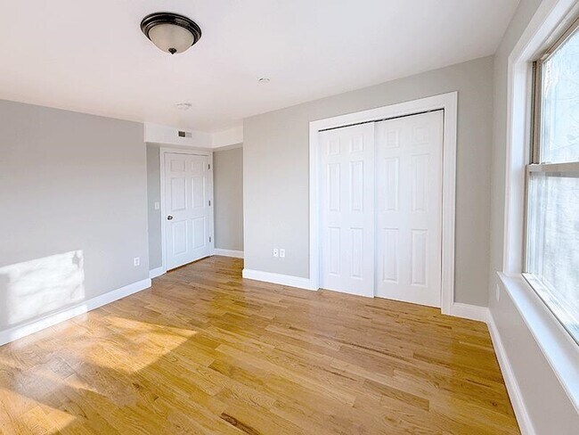 Building Photo - 381 Communipaw Ave