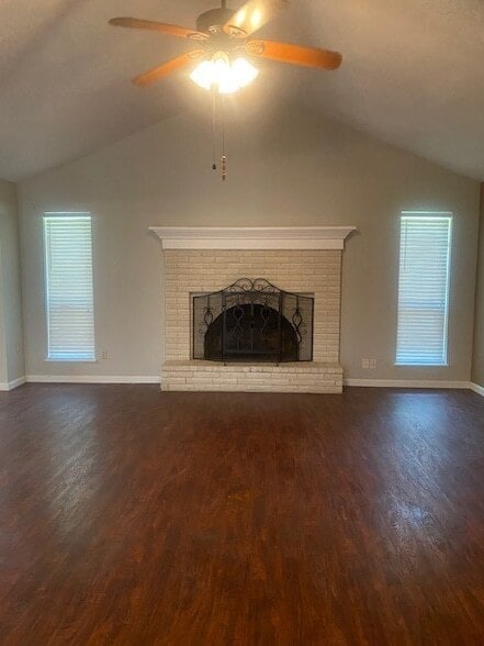 Building Photo - 607 Rosewood Dr