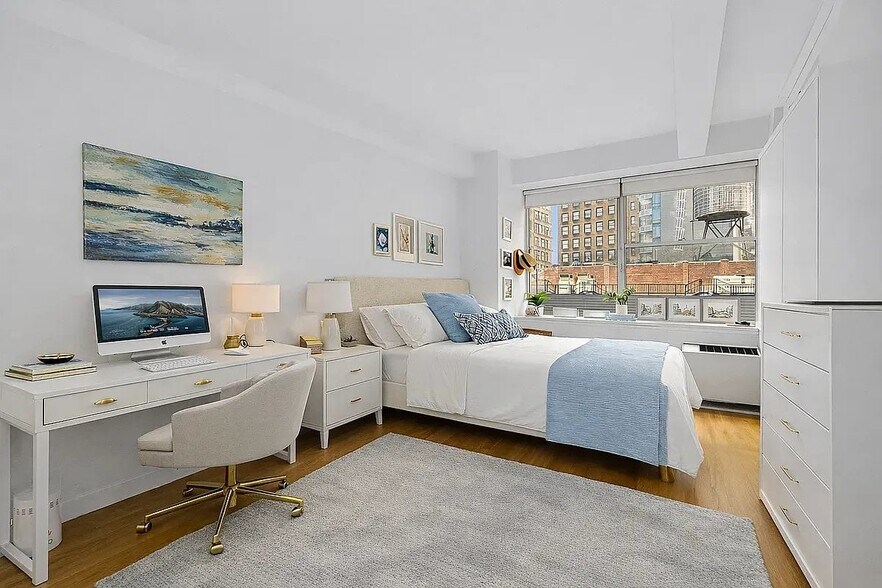 Building Photo - 50 Murray St