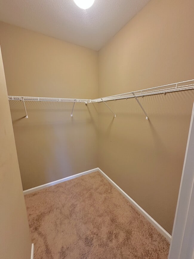 Building Photo - 2627 Spring Creek Hwy