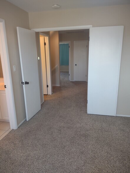 Main Bedroom with Bathroom - 322 Esquina Dr
