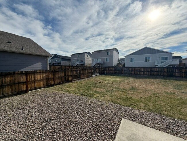 Building Photo - 6165 Shavers Dr