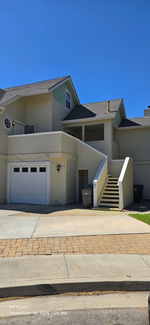 Primary Photo - X41 Thomas Court (41,45,49)